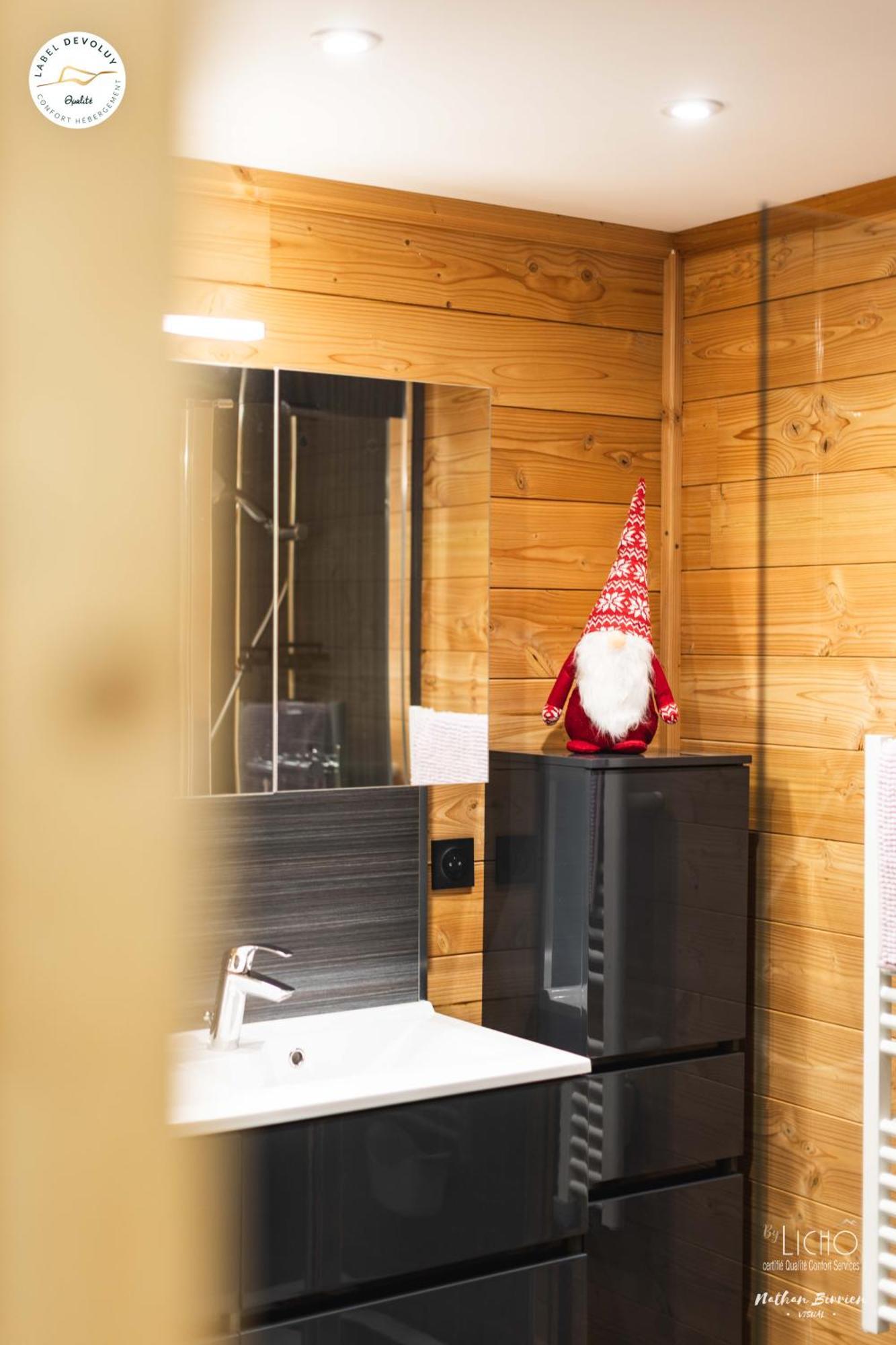 Appartement Lumineux Neuf Dans Bas De Chalet Le Douglas La Joue du Loup Exterior foto